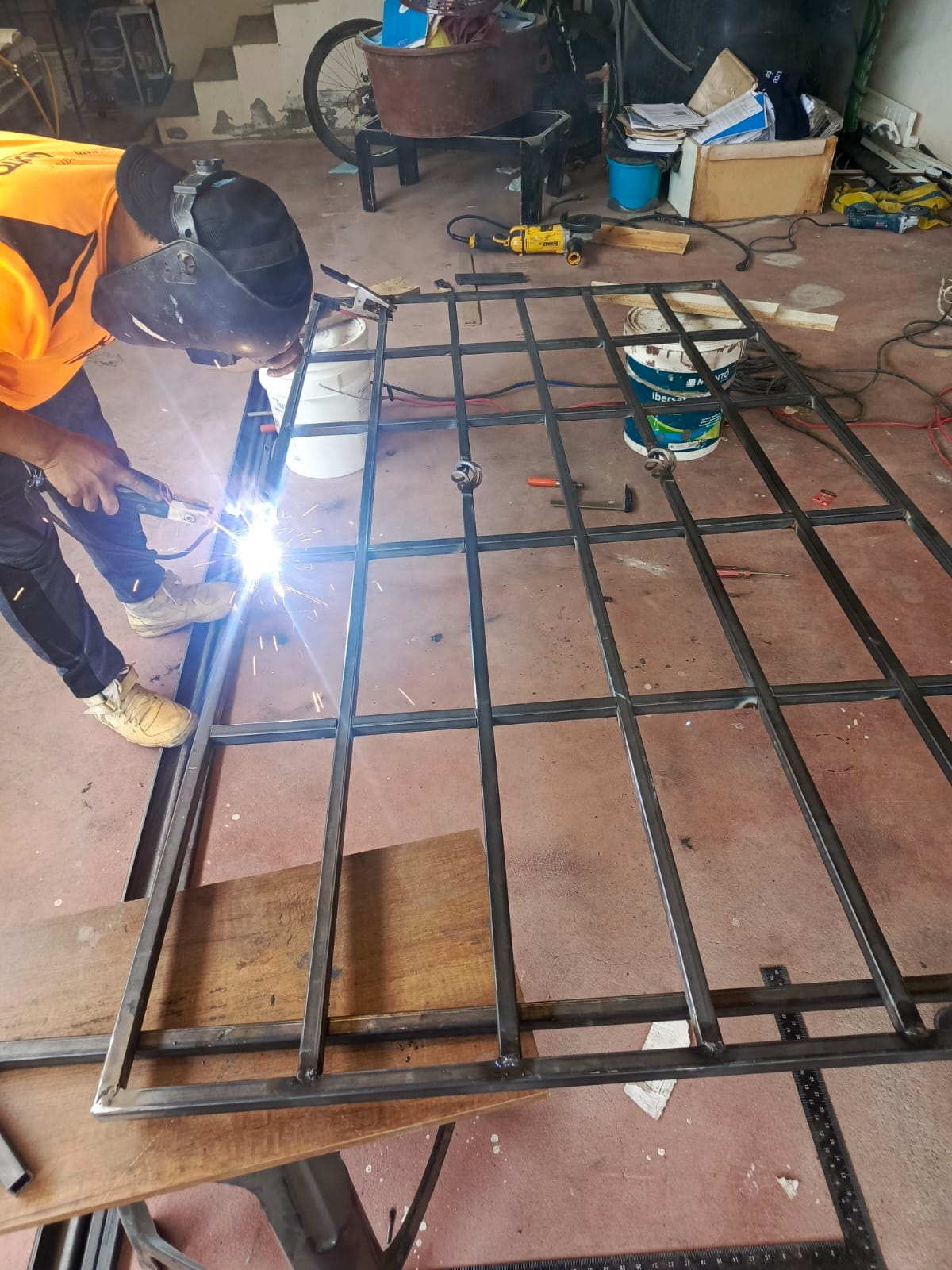 Trabajos de Cerrajería y Soldadura